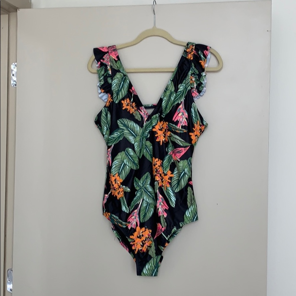 NWT Tropical Palm Print Ruffle Sleeve Swimsuit